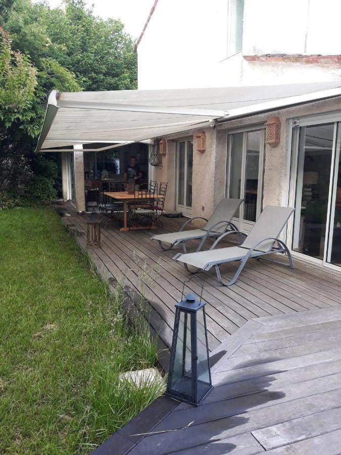 Bed and Breakfast Dans UN JARDIN BB et JACUZZI Mandelieu Exterior foto